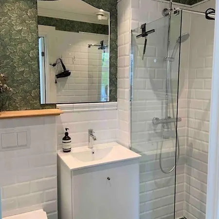 Big 10 Min Walk From Citycenter-swimmingpool