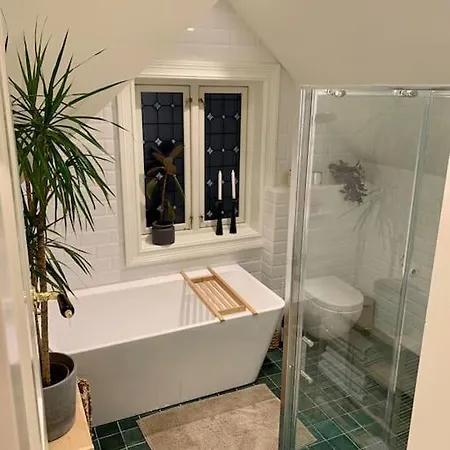 Villa Big 10 Min Walk From Citycenter-swimmingpool *
