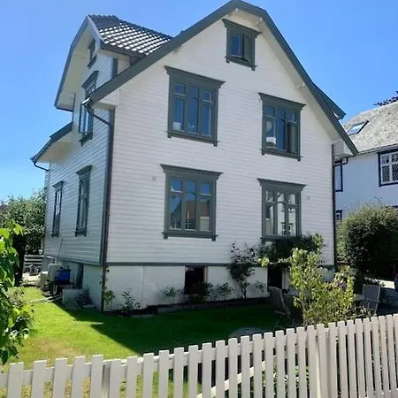 Big 10 Min Walk From Citycenter-swimmingpool *