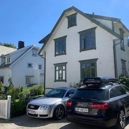 Villa Big 10 Min Walk From Citycenter-swimmingpool
