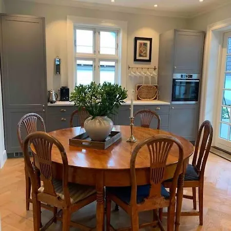 Big 10 Min Walk From Citycenter-swimmingpool וילה *